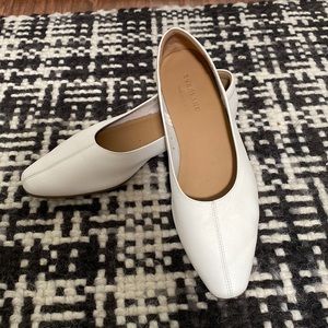 Everlane tapered day glove flats